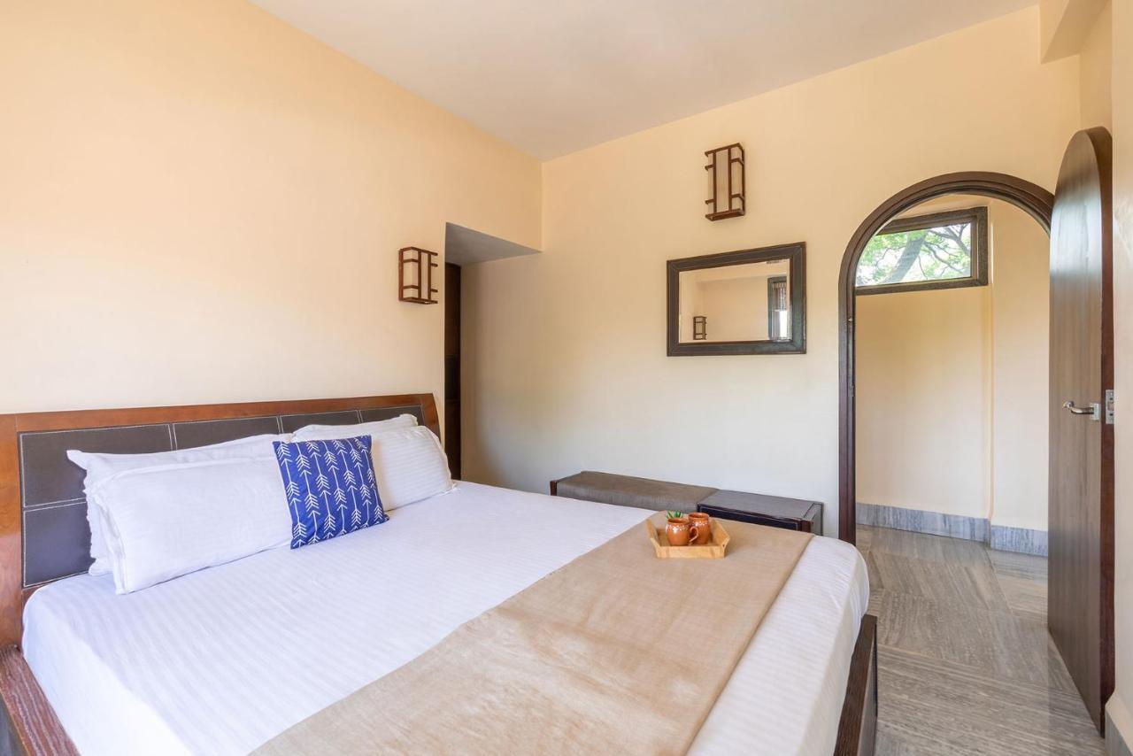 The Boulevard by Stayvista: City-Center Villa with Pool and Spa Lonavala Exterior photo